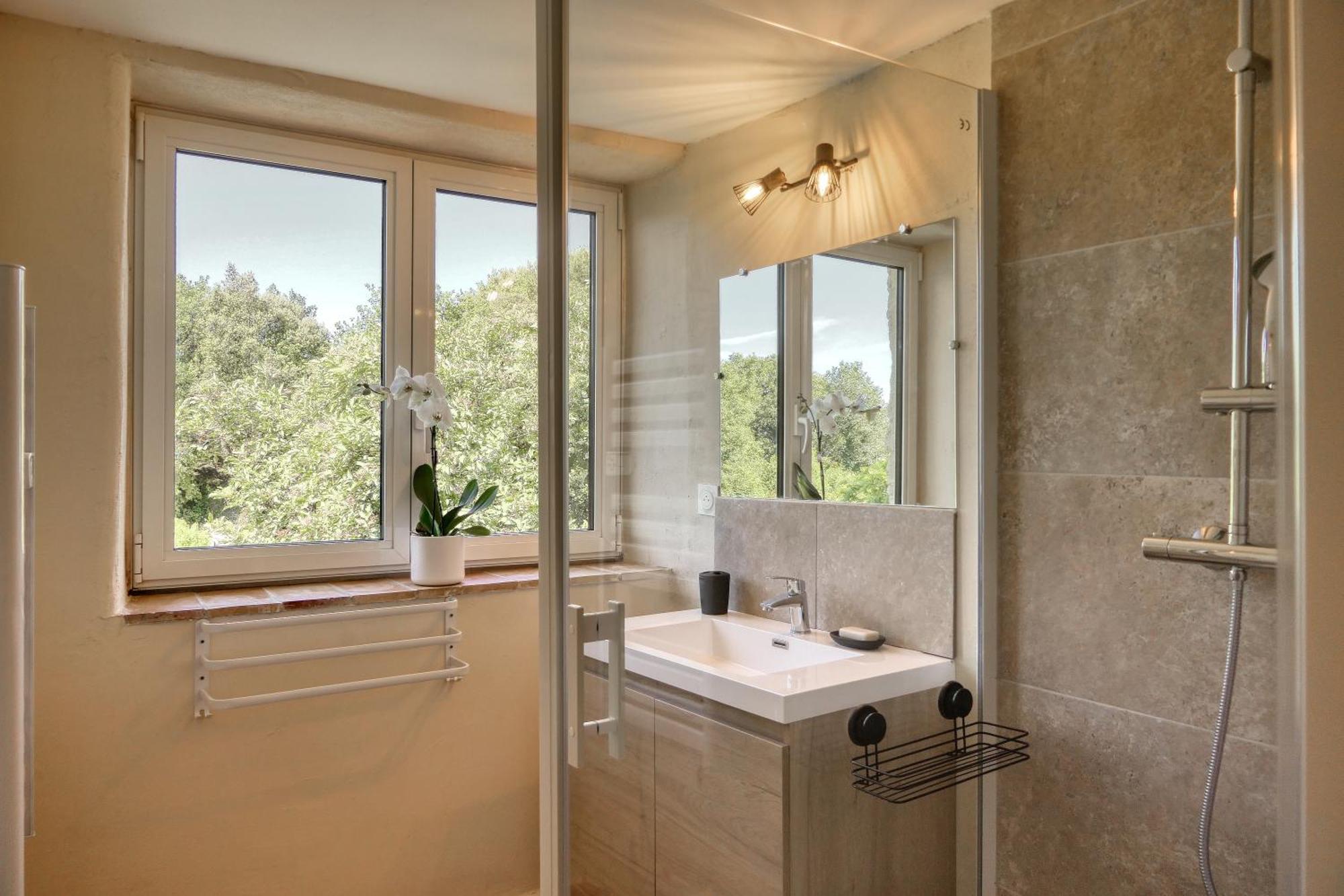 L'O De Vigne, Eden In Provence Villa Nyons Bagian luar foto